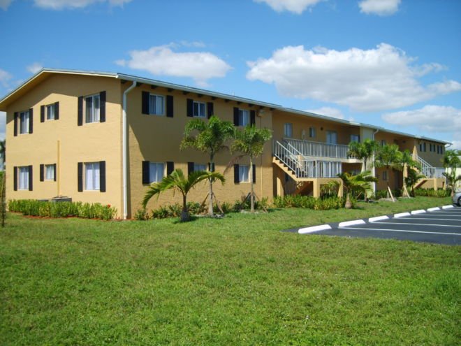 Intracoastal Park Apts 10_8_10 012